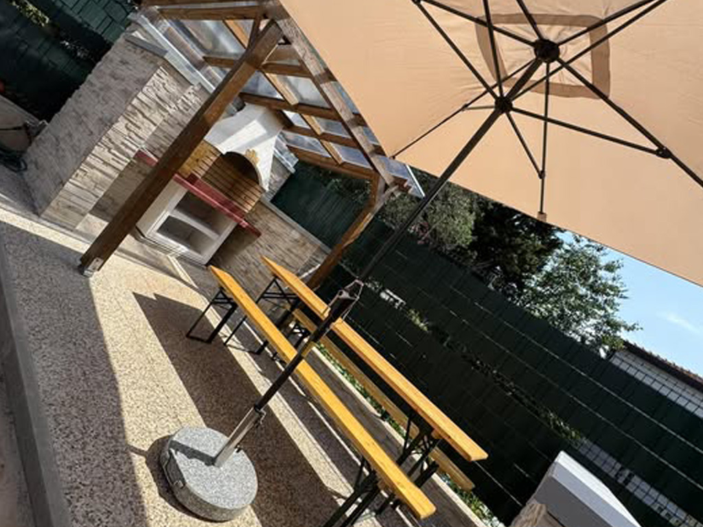 Apartment 2 โ outdoor BBQ area